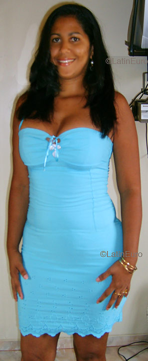 Date this good-looking Brazil girl Cledenice from CAMPO GRANDE B4600