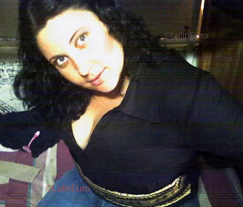 Date this lovely Brazil girl Angela from MANDAGUARI B4619
