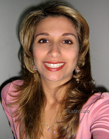 Date this charming Brazil girl Evelyn from SAO PAULO B4647