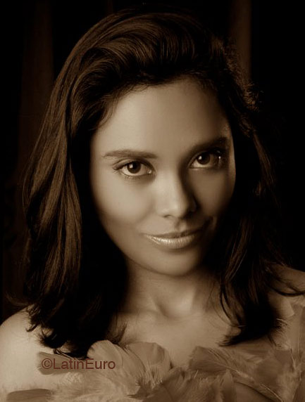 Date this funny Brazil girl Ana from SAO PAULO B4781