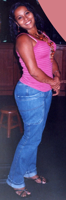 Date this hard body Brazil girl Cleonice from MANAUS B4827