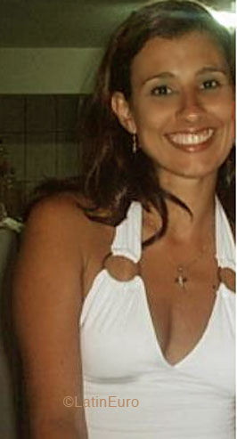 Date this hard body Brazil girl Mara from BLUMENAU B4832