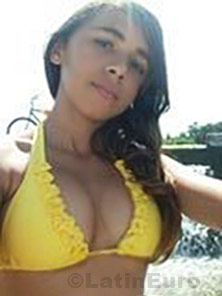 Date this fun Brazil girl Vanessa from Aracati B491