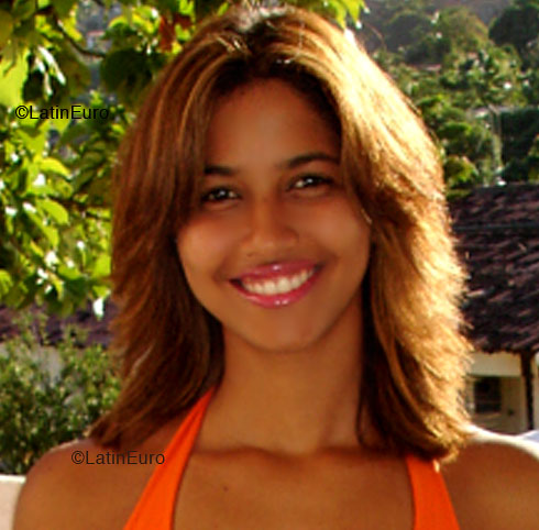 Date this cute Brazil girl Ana from MOREIRA B4979