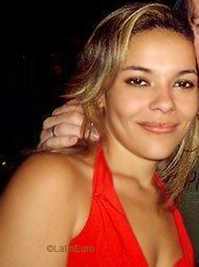 Date this stunning Brazil girl Maria from GOIANIA B5067