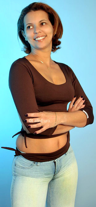 Date this hard body Brazil girl Aleksandra from SAO GONCALO B5078