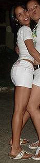 Date this attractive Brazil girl Laiana from MANGARATIBA B5088