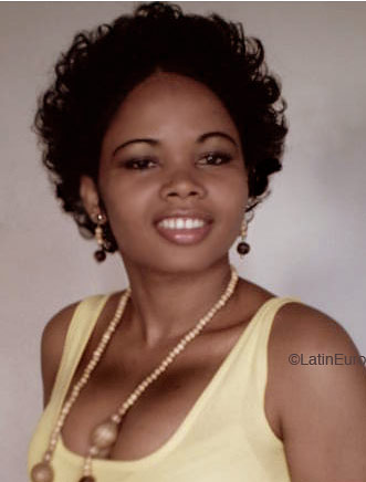 Date this happy Brazil girl Sandra from CHAPADA B5237