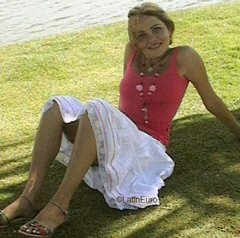 Date this stunning Brazil girl Givalda from ARACAJU B5285