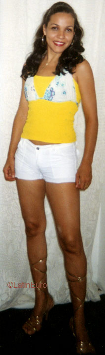 Date this voluptuous Brazil girl Cristiane from RIO DE JANEIRO B5308