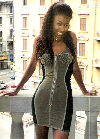 Date this delightful Brazil girl Ralvia from SAO PAULO B5315