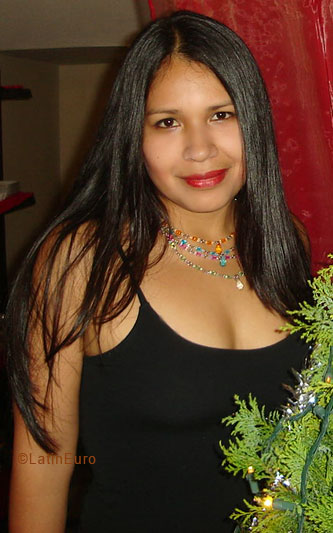 Date this good-looking Brazil girl Roxana from SAO PAULO B5330
