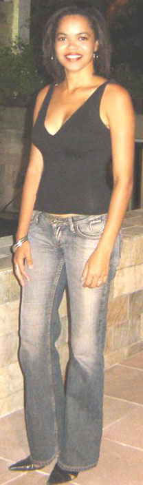 Date this voluptuous Brazil girl Gerusya from SALVADOR B5361