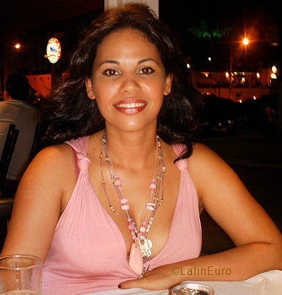Date this attractive Brazil girl Angelica from RECIFE B5472