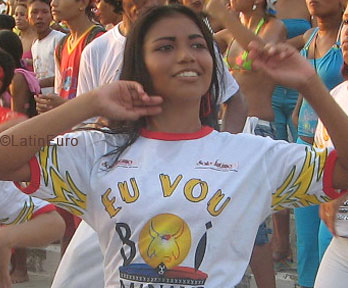 Date this funny Brazil girl Mara from MANAUS B5481