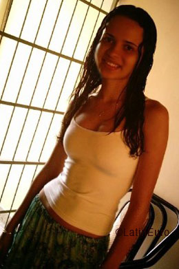 Date this beautiful Brazil girl Anna from IMPERATRIZ B5532