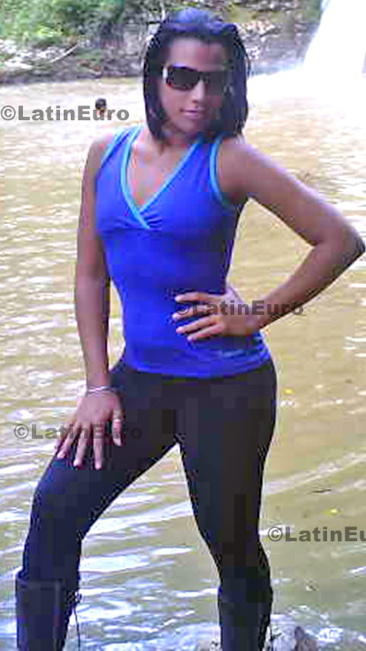 Date this sensual Brazil girl Maria from Luca S Do Rio Verde B558