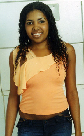 Date this good-looking Brazil girl Adriana from RECIFE B5590