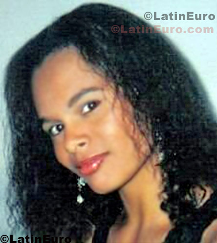 Date this hot Brazil girl Marcelle from Santa Cruz Das Palmeiras B571