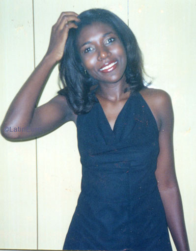 Date this sultry Brazil girl Christiane from JEQUIE B5895