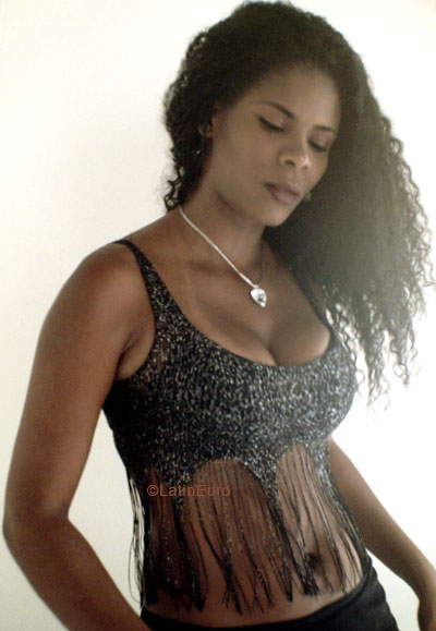 Date this stunning Brazil girl Carmen from SALVADOR B5944