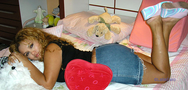 Date this beautiful Brazil girl Laena from FORTALEZA B5977
