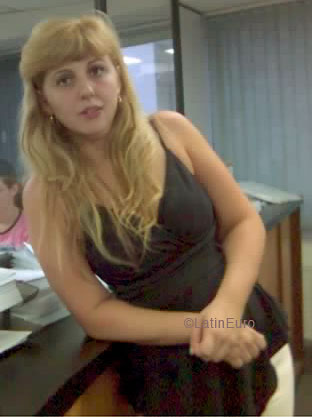 Date this nice looking Brazil girl Solange from SAO PAULO B5979