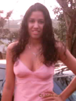 Date this athletic Brazil girl Elisa from JARINU B6017