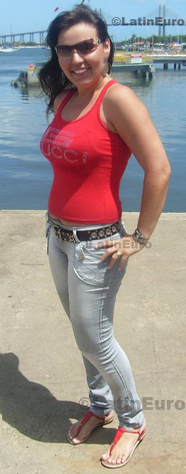 Date this stunning Brazil girl Edilene from Natal B604