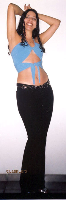 Date this athletic Brazil girl Gloria from  B6050