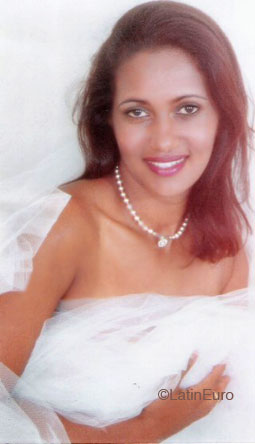 Date this sensual Brazil girl Vanessa from IMPERATRIZ B6069