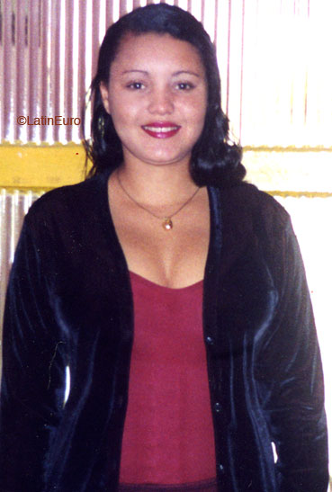 Date this attractive Brazil girl 27 from ARACAJU B6079