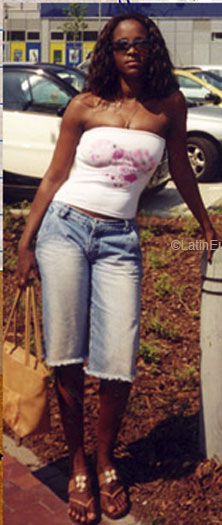 Date this passionate Brazil girl Cristiane from RIO DE JANEIRO B6086