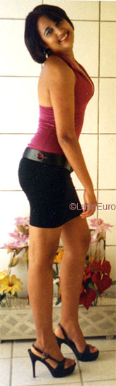 Date this happy Brazil girl Maria from RECIFE B6127