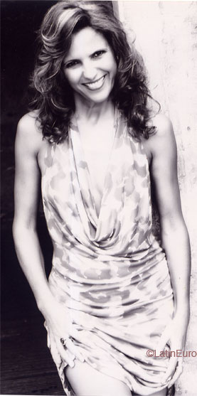 Date this sultry Brazil girl Ester from CASCAVEL B6128