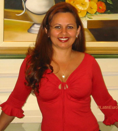 Date this lovely Brazil girl Silene from GOIANIA B6138