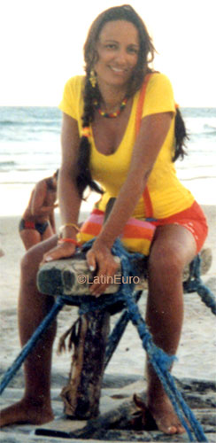 Date this attractive Brazil girl Frilda from PATOS DE MINAS B6161