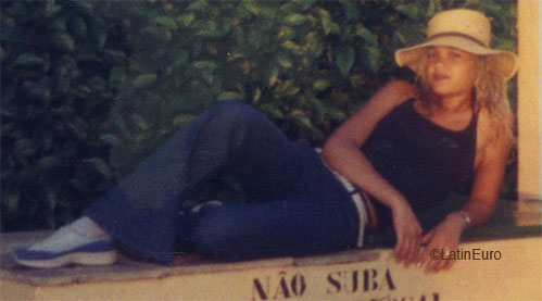 Date this athletic Brazil girl Fernanda from CAMPINAS B6217