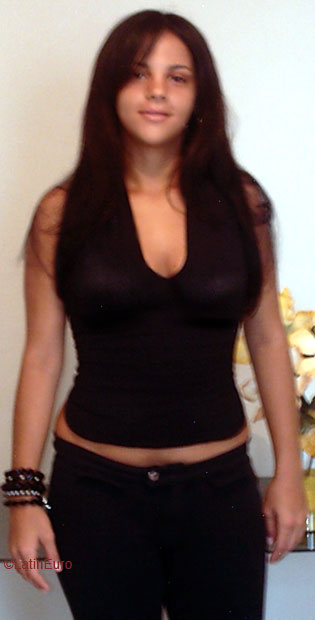 Date this hot Brazil girl Simone from FEIRA DE SANTANA B6287