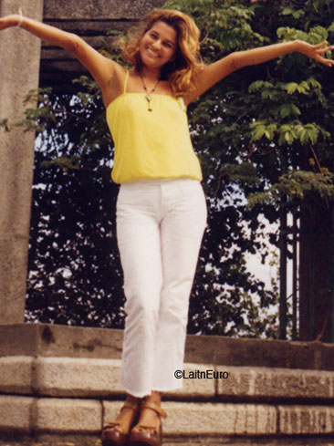 Date this funny Brazil girl Nailza from SALVADOR B6306