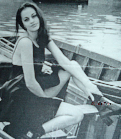 Date this happy Brazil girl Luciana from SAO PAULO B6339