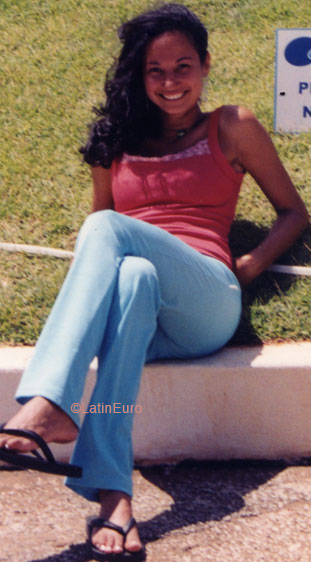 Date this sultry Brazil girl Claudia from ILHEUS B6509