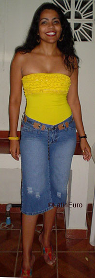 Date this beautiful Brazil girl Roberta from NAVEGANTES B6516