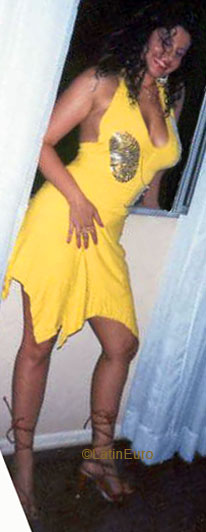 Date this georgeous Brazil girl Zaira from JOINVILLE B6614