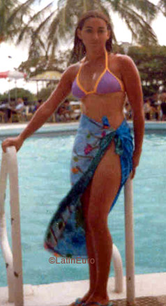 Date this voluptuous Brazil girl Walderlandia from  B6687