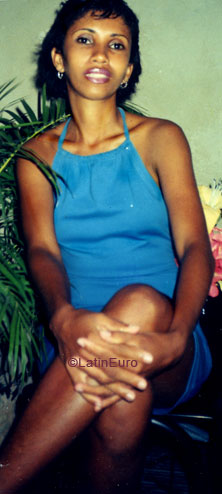 Date this charming Brazil girl Iara from RIO DE JANEIRO B6756