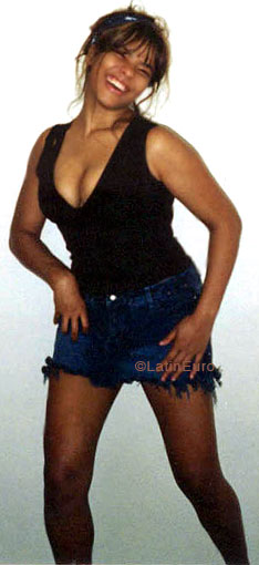 Date this stunning Brazil girl Vania from SAO PAULO B6780