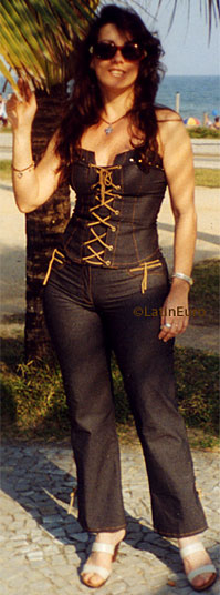 Date this pretty Brazil girl Christiane from RIO DE JANEIRO B6975