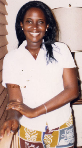 Date this charming Brazil girl Alessandra from RIO DE JANEIRO B7053