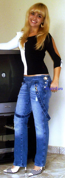 Date this tall Brazil girl Dalva from BAURU B7070